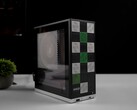 Framework Desktop modulär mini-PC med AMD-varumärke och anpassad design på frontpanelen (Bildkälla: ETA PRIME)