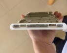Den förmodade ramen på en ryktad Nintendo Switch 2 OLED-prototyp (bilden) har fått vissa hoppfulla spelare att tro att en Nintendo Switch 2 OLED redan är på gång. (Bildkälla: Gazlog)