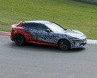 Kamouflerad Xiaomi YU7 GT på Nurburgring. (Bildkälla: Niubei Shehuiren/Weibo)