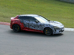 Kamouflerad Xiaomi YU7 GT på Nurburgring. (Bildkälla: Niubei Shehuiren/Weibo)