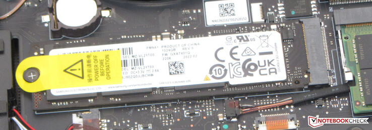 En PCIe-4 SSD fungerar som systemenhet.