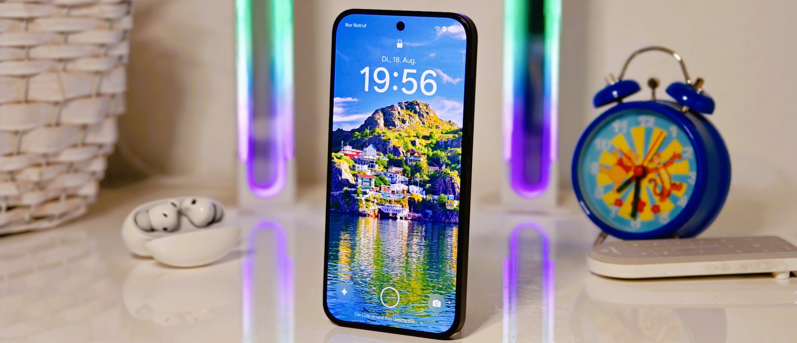 Recension av smarttelefonen Oppo Reno16 Pro