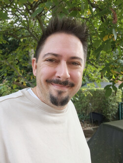 Selfie tagen med frontkameran på Xiaomi 18 Fold