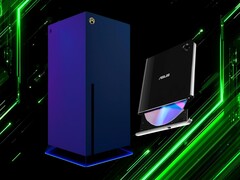 Blu-ray-enhet syns bredvid Xbox-konsolen Project Helix