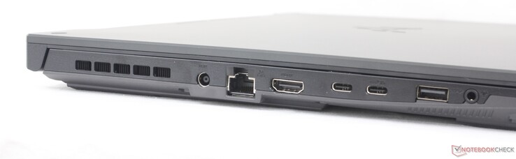 Vänster: Nätadapter, Gigabit RJ-45, HDMI 2.1, 1x USB-C 3.2 Gen. 2 m/ DisplayPort + Power Delivery + G-Sync, 1x USB-C 4.0, 1x USB-A 3.2 Gen. 1, 3,5 mm headset