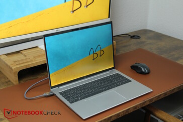 HP EliteBook 865 G10