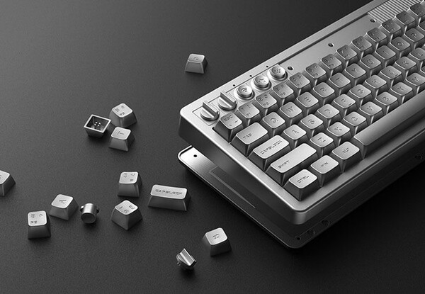 8BitDo Retro 68 Keyboard - NES 40th Limited Edition har en aluminiumkonstruktion. (Bildkälla: 8BitDo)