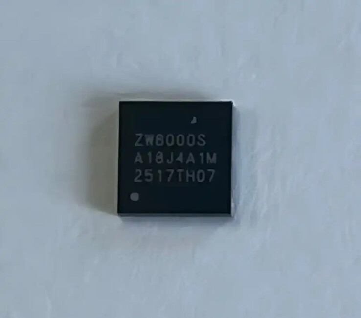 Ett foto av Beidou Communication Fusion Chip ZW8000s som utvecklats av China Mobile. (Bildkälla: via ITHome)