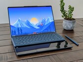 Lenovo Yoga Book 9 14IAH10 cabriolet recension: Dubbel skärm utan dubbel vikt