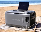 EcoFlow Glacier Classic kan ladda telefoner och bärbara datorer samtidigt som den håller maten sval under resor utomhus. (Bildkälla: EcoFlow)