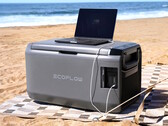EcoFlow Glacier Classic kan ladda telefoner och bärbara datorer samtidigt som den håller maten sval under resor utomhus. (Bildkälla: EcoFlow)