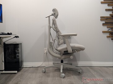 Till höger om LiberNovo Omni.