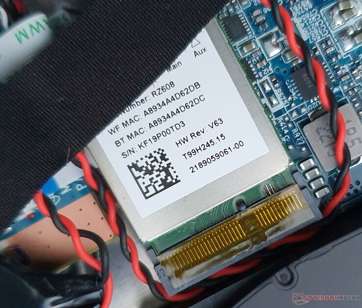 Det medföljande MediaTek RZ608 WiFi-chippet är betydligt långsammare än till exempel Intel AX211
