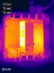 Asus ExpertCenter PN54 stresstest (öppen undersida)