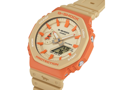 Casio G-Shock x Maison Kitsuné GA-2110MK-5A collab, avbildad mot en vit bakgrund. (Bildkälla: Casio)