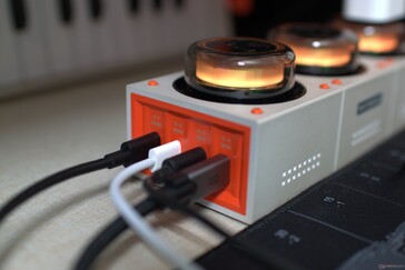 Vi testade Moonbase genom att använda alla USB-C-portar samtidigt.
