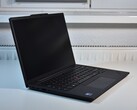 Maximal effektivitet: Lenovo ThinkPad T14s Gen 6 visar varför Lunar Lake är det perfekta valet för bärbara datorer för företag, bilden: Lenovo ThinkPad T14s Gen 6 (Bildkälla: Benjamin Herzig/Notebookcheck.com)