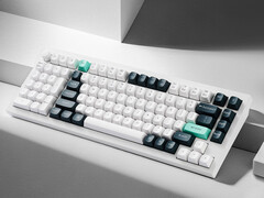 Keychron Q12 HE vitt trådlöst tangentbord för gaming och produktivitet