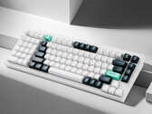 Keychron Q12 HE vitt trådlöst tangentbord för gaming och produktivitet