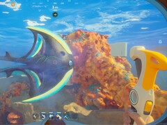 En skärmdump av en modifierad version av Subnautica 2 med dödliga varelser