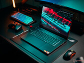 Razer Blade 16 2025 recension - Bärbar speldator nu med GeForce RTX 5090 Laptop och ett ännu tunnare fodral