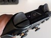 Toppvy som visar stötfångare, avtryckare, USB Type-C-port och plattformsväxlare