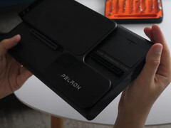 Peladn Link S-3 ligger efter OCuLink eGPU-lösningar som Minisforum DEG1 när det gäller prestanda. (Bildkälla: Try Some Tech)