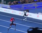Kinesiska Tiangong Ultra (till höger) och Honor Lightning (till vänster) slog Usain Bolts världsrekord på 100 meter.