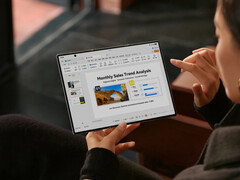 Mate XTs kan användas i tre olika ställningar tack vare den kontinuerliga displayen. (Bildkälla: Huawei)
