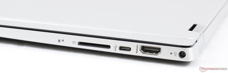 Höger: SD-kortläsare, USB 3.1 Typ C Gen. 1, HDMI, AC-adapter