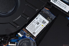 YMTC-SSD:n i Lenovo ThinkBook 14 G9 IPL.