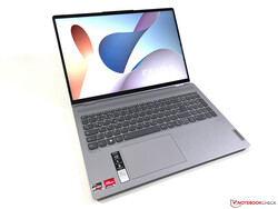 Recension: Lenovo IdeaPad Flex 5 16 G8. Enhet för granskning tillhandahållen av: