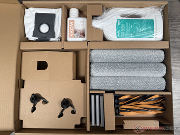 Massor av tillbehör i en extra låda