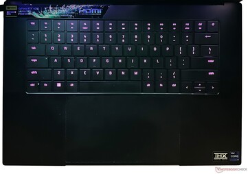 Razer Chroma RGB-effekter kan anpassas och är lätta att se genom tangenterna