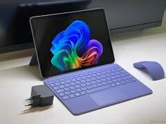 Microsoft Surface Pro 12 (bildkälla: Notebookcheck)