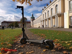 Segway Ninebot KickScooter Max G2 tillhandahålls med vänlig hälsning av Segway