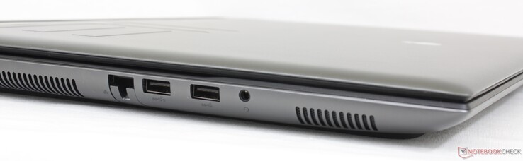 Vänster: 2,5 Gbps RJ-45, 2x USB-A 3.2 Gen. 1, 3,5 mm headset