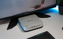 Minisforum M2 Pro med Intel Core Ultra X7 358H och 32 GB LPDDR5X-RAM