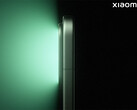 Xiaomi 17 Max kan också komma med bättre högtalare än icke-Ultra-modellerna. På bilden: en kampanjbild som visar 17 Pro Max från sidan. (Bildkälla: Xiaomi)