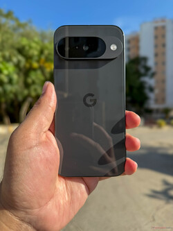Google Pixel 10 i Obsidian