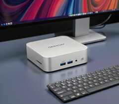 Geekom A8 med AMD Ryzen 7 8745HS och 32 GB DDR5 RAM. (Bildkälla: Notebookcheck)