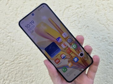 Xiaomi Mix Flip 2 testar smartphone