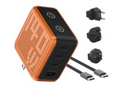 BMX GaNsta Pixel 140W-laddaren kan ladda upp till fyra USB-enheter samtidigt och levereras med nätadaptrar för hela världen.