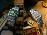 Casio A130WE-3AJF (till vänster) och A130WE-9AJF (till höger).