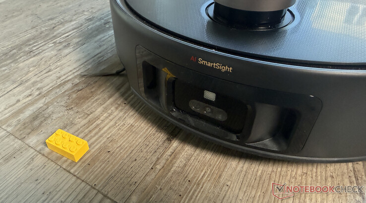 Hinderavkänningen hos Mova Z60 Ultra Roller fungerade mycket bra i testet