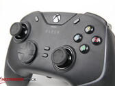Praktiskt test: Razer Wolverine V2 Chroma - Extravagant gamepad med mekaniska knappar