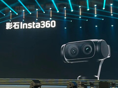 Insta360:s officiella titt på vloggingkameran Luna.