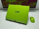 Lenovo LOQ 15 i färgen Surge Green är svår att missa