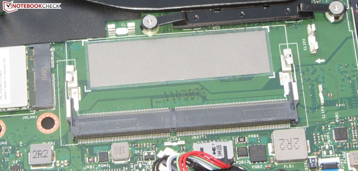 Det finns ett ledigt RAM-minne.