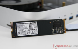 YMTC PC411 med 1 TB lagringsutrymme